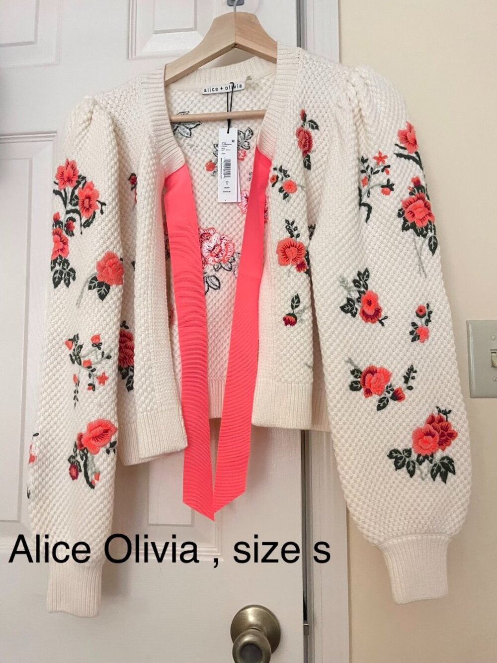 alice oivia , size s,brand new